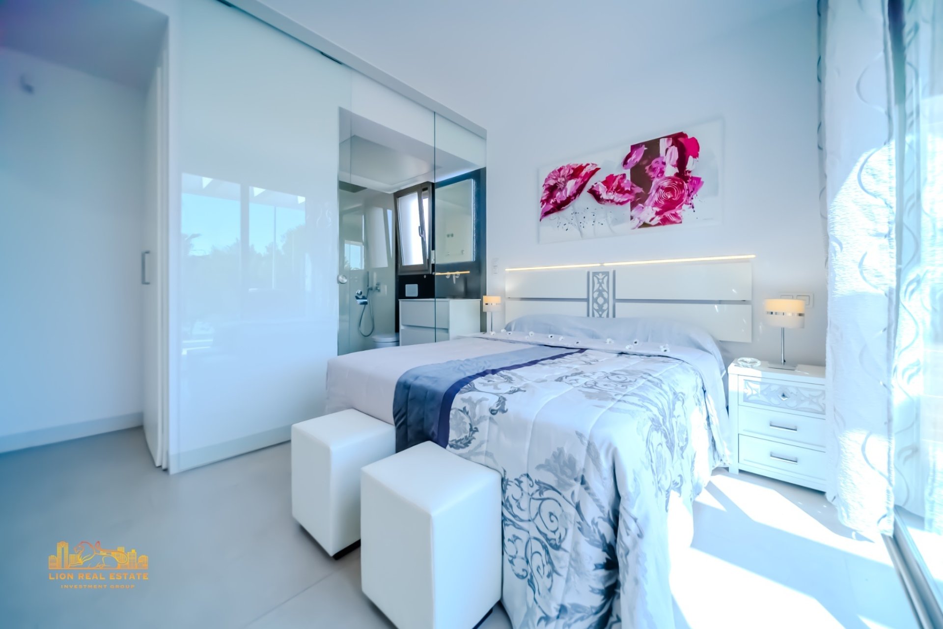 Resale - Villa -
Orihuela Costa - Villamartín