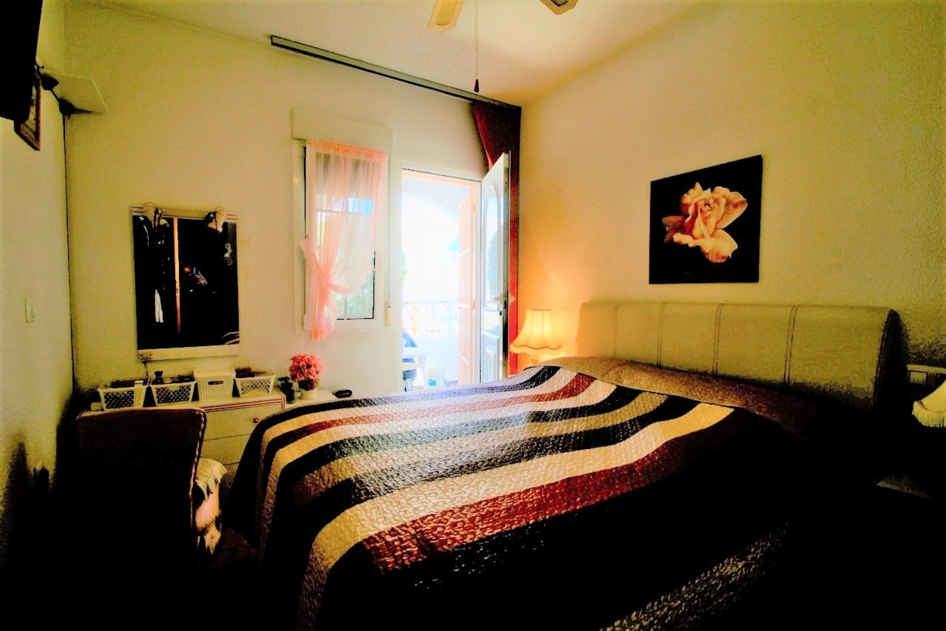 Resale - Villa -
Orihuela Costa - Villamartín