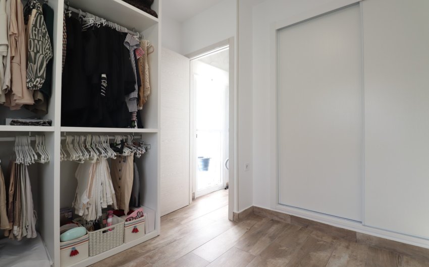 Resale - Villa -
Orihuela Costa - Villamartín