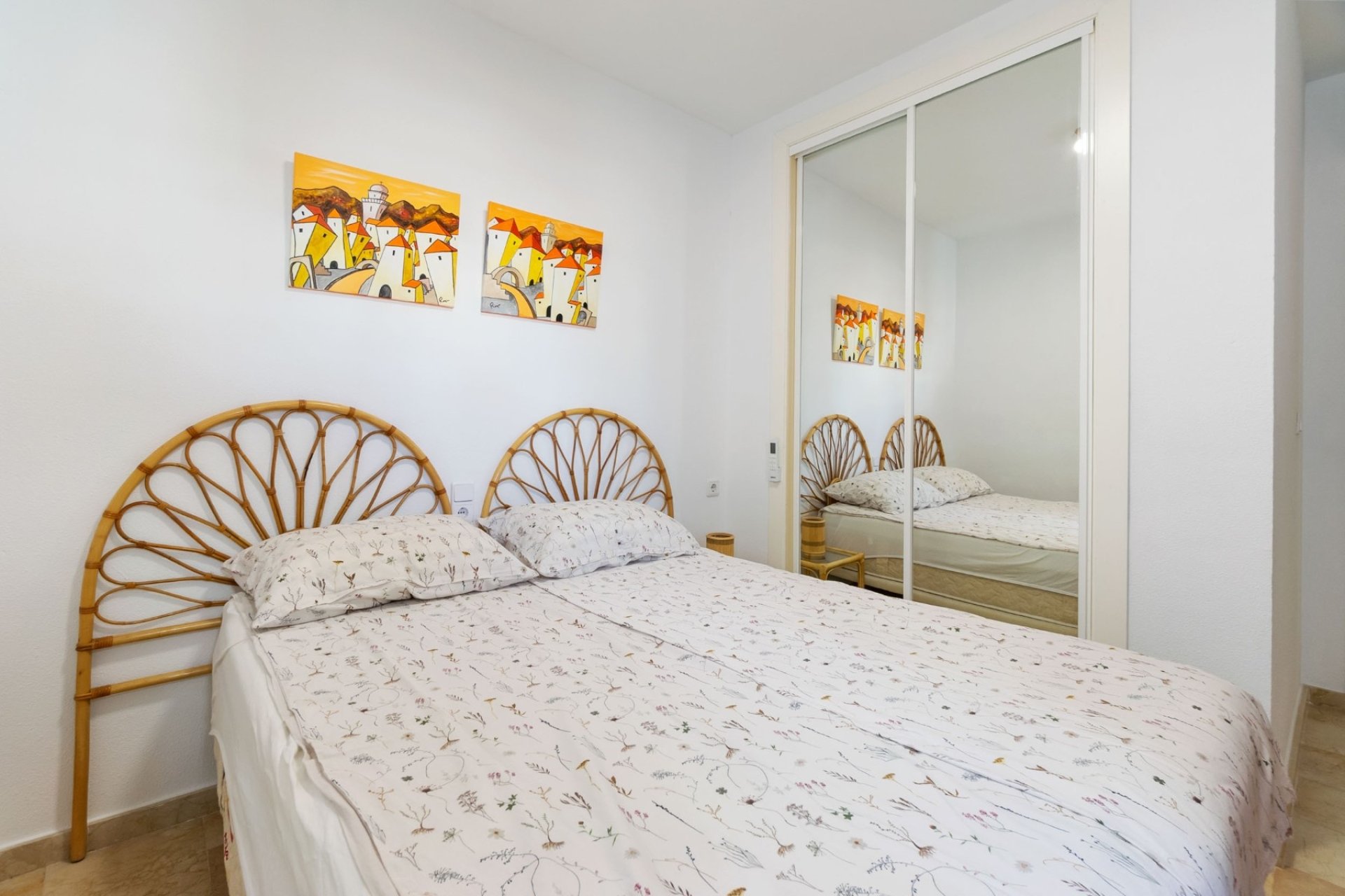 Resale - Villa -
Orihuela Costa - Villamartín