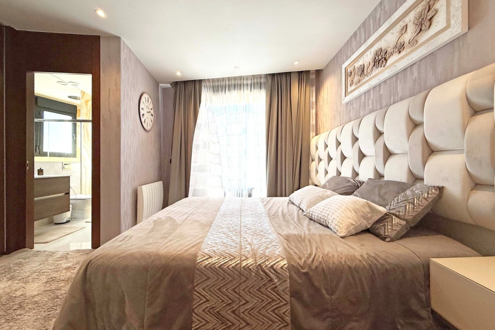 Resale - Villa -
Orihuela Costa - Villamartín