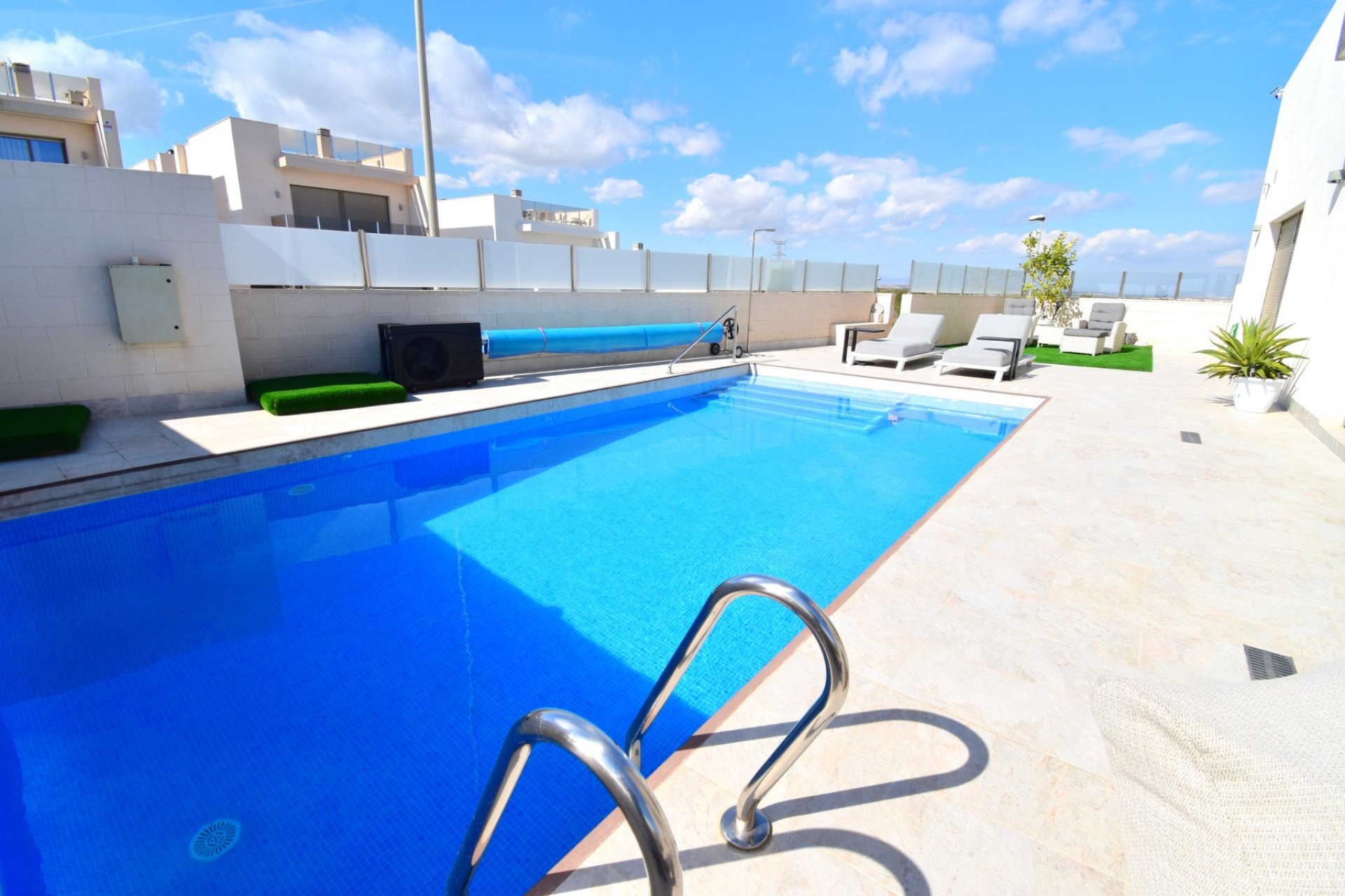 Resale - Villa -
Orihuela Costa - Villamartín