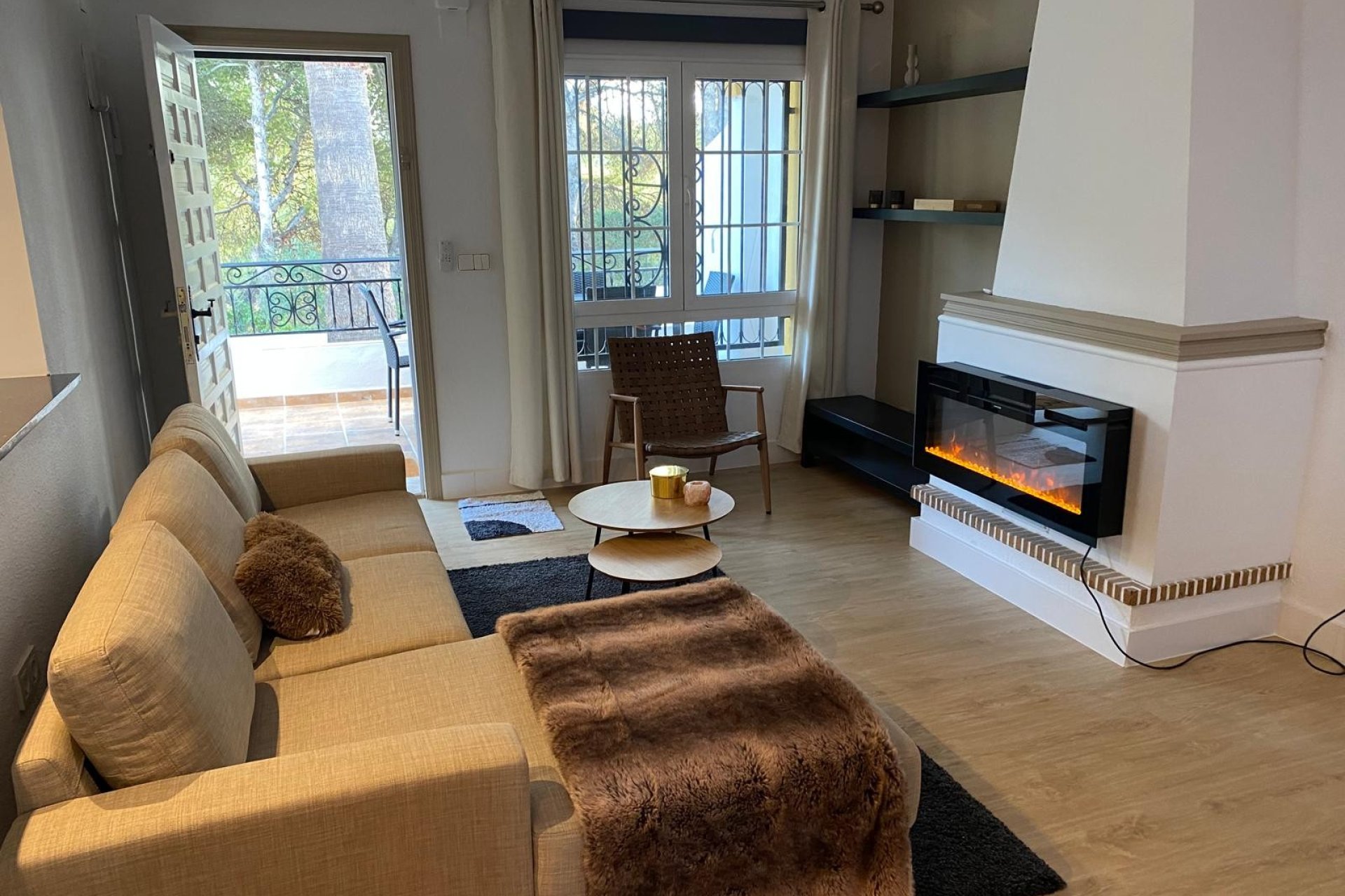 Resale - Villa -
Orihuela Costa - Villamartín