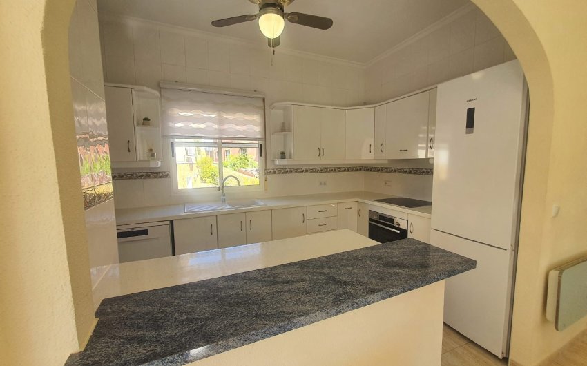 Resale - Villa -
Orihuela Costa - Villamartin