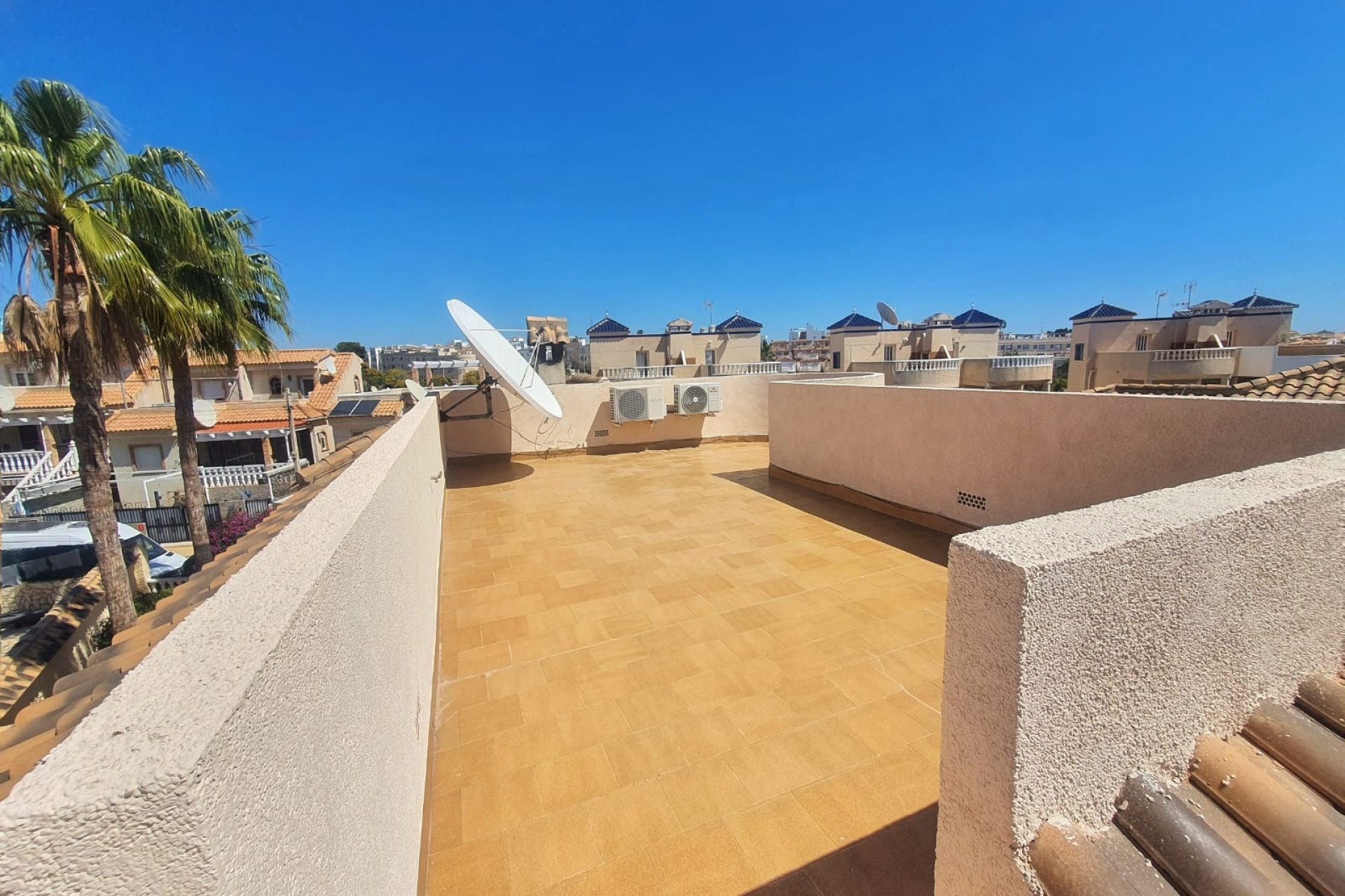 Resale - Villa -
Orihuela Costa - Villamartin