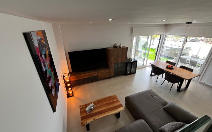 Resale - Villa -
Orihuela - Entre Naranjos Vistabella Golf
