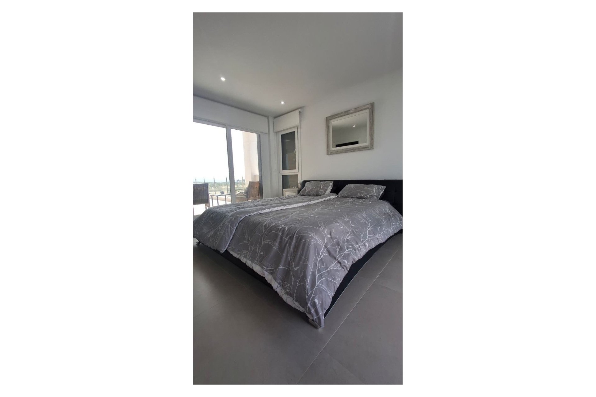 Resale - Villa -
Orihuela - Entre Naranjos Vistabella Golf