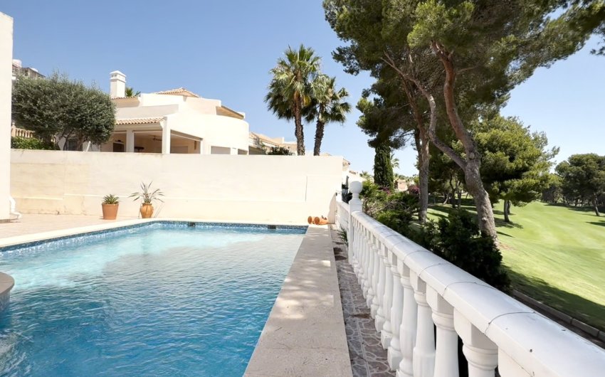 Resale - Villa -
Orihuela - Inland