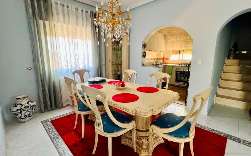 Resale - Villa -
Orihuela - Inland