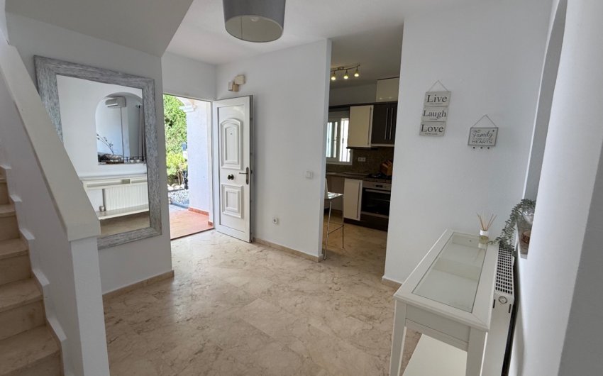 Resale - Villa -
Orihuela - Inland