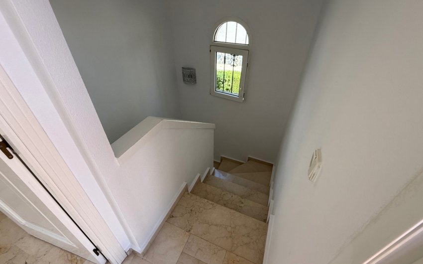 Resale - Villa -
Orihuela - Inland