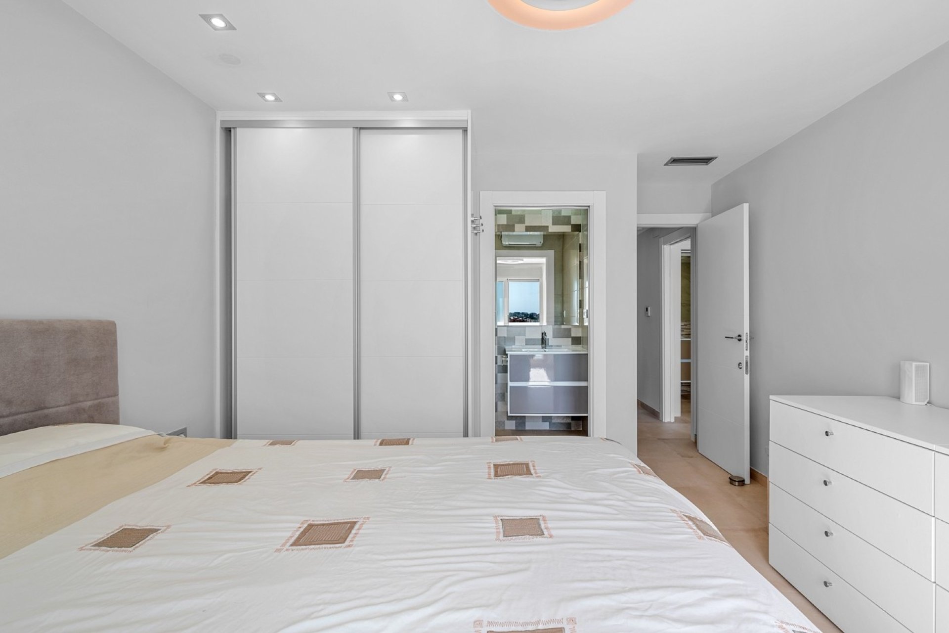 Resale - Villa -
Orihuela - Inland