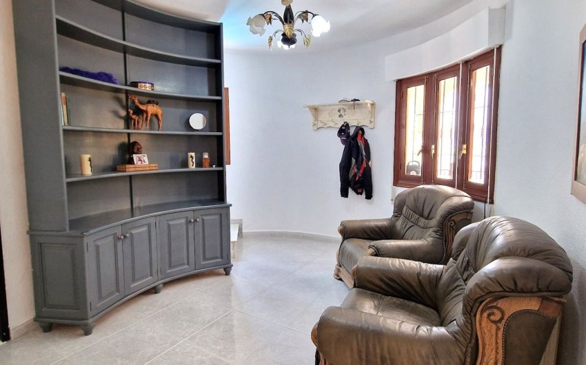 Resale - Villa -
Orihuela - Inland