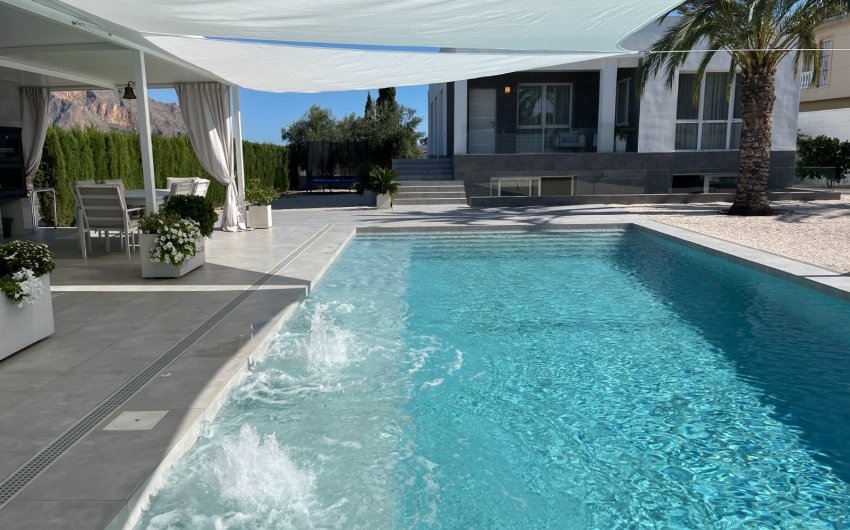 Resale - Villa -
Orihuela - Inland