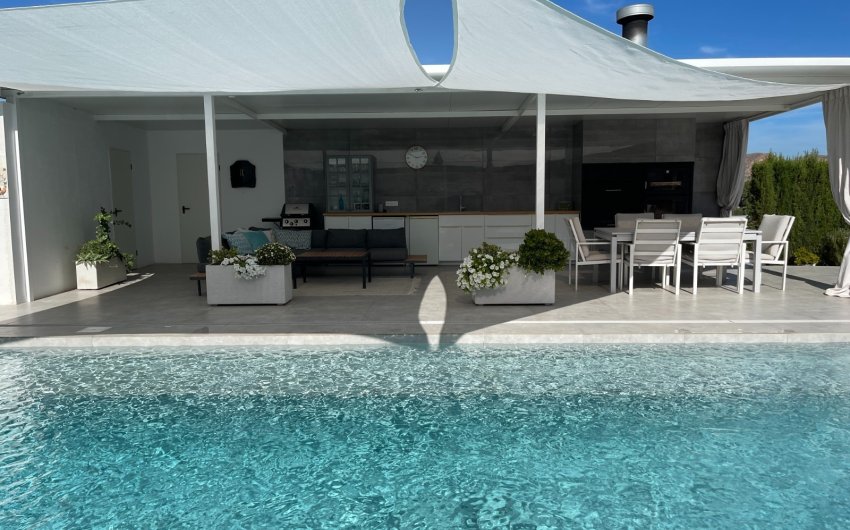 Resale - Villa -
Orihuela - Inland