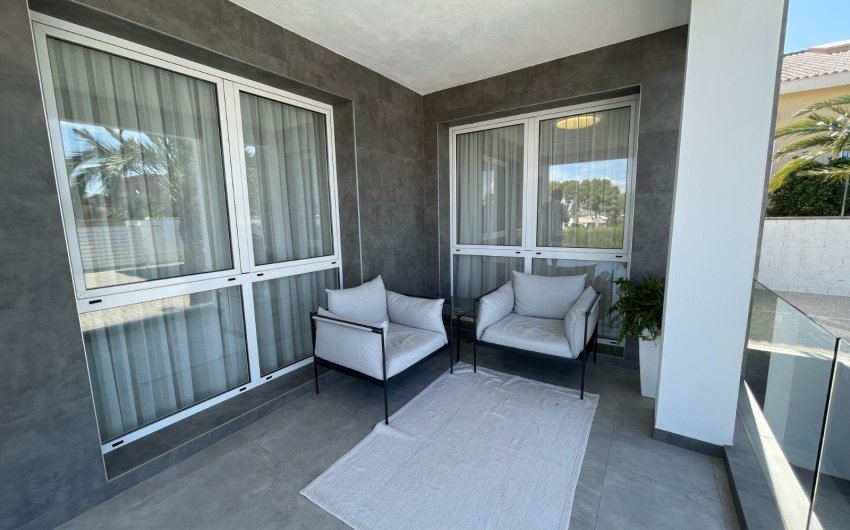 Resale - Villa -
Orihuela - Inland