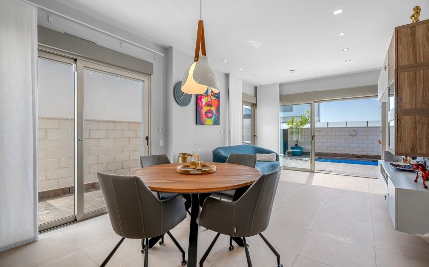 Resale - Villa -
Orihuela - Inland