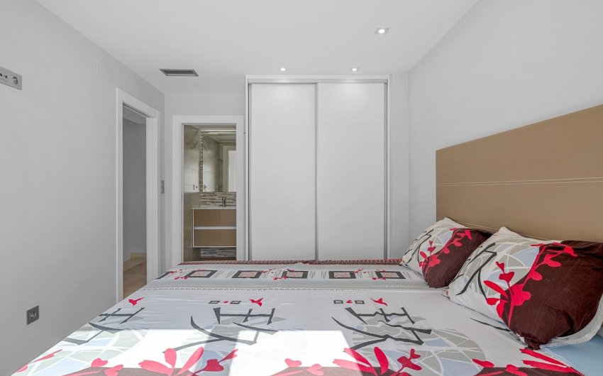 Resale - Villa -
Orihuela - Inland