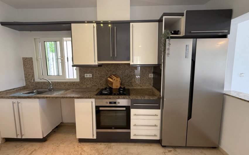 Resale - Villa -
Orihuela - Inland