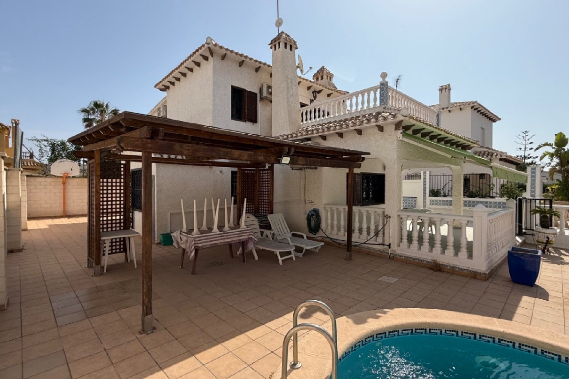 Resale - Villa -
Orihuela - Inland