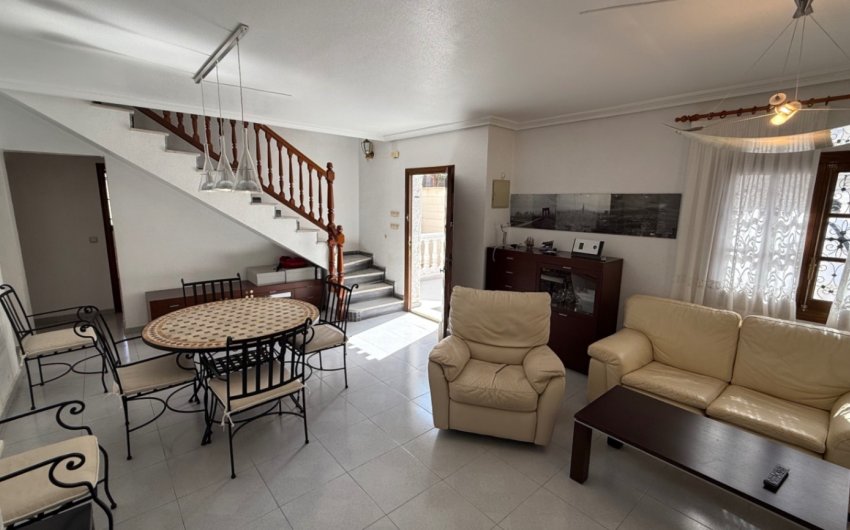 Resale - Villa -
Orihuela - Inland