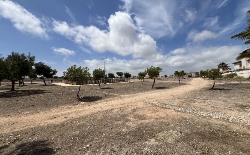 Resale - Villa -
Orihuela - Inland