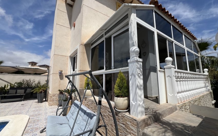 Resale - Villa -
Orihuela - Inland