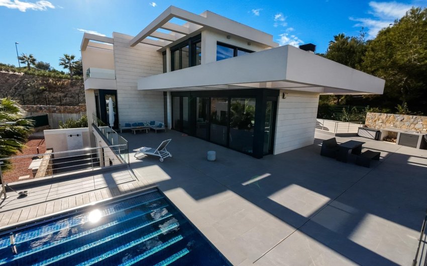 Resale - Villa -
Orihuela - Las Colinas Golf