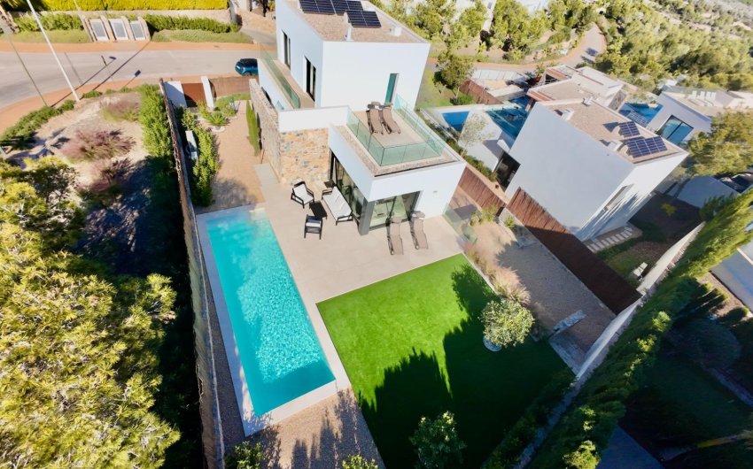 Resale - Villa -
Orihuela - Las Colinas Golf