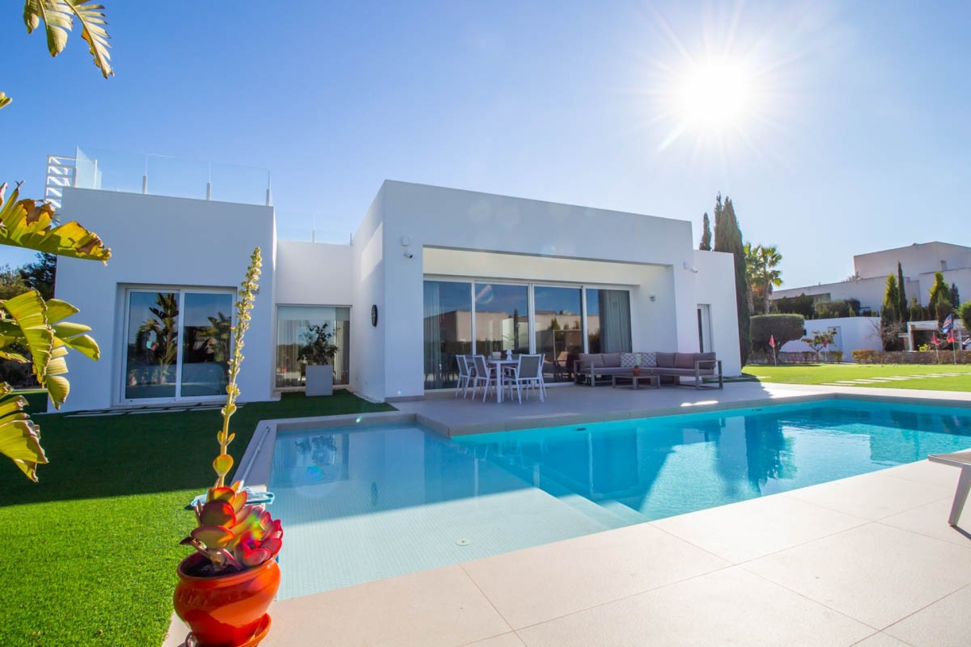 Resale - Villa -
Orihuela - Las Colinas golf