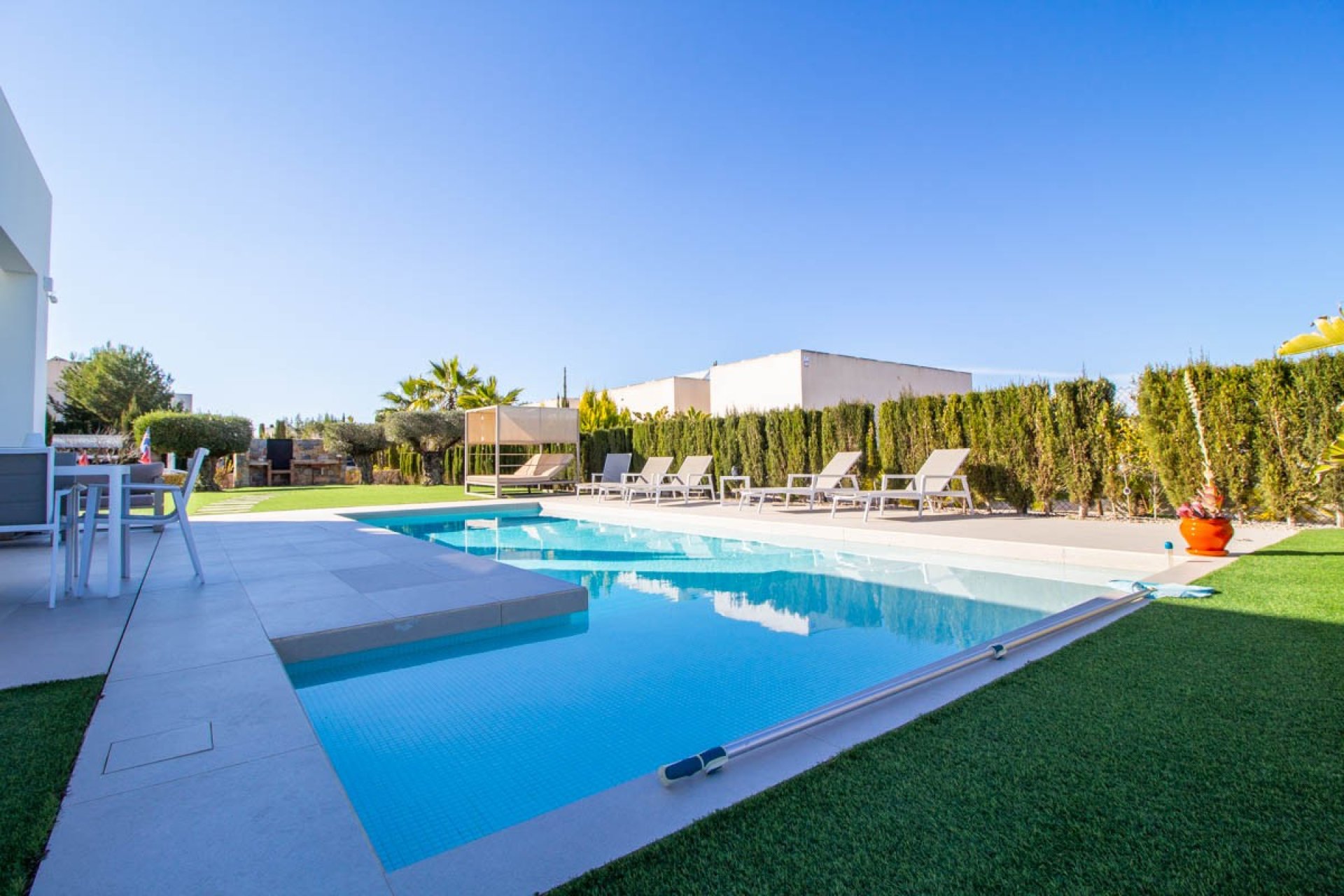 Resale - Villa -
Orihuela - Las Colinas golf