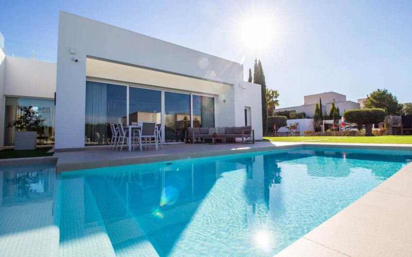 Resale - Villa -
Orihuela - Las Colinas golf