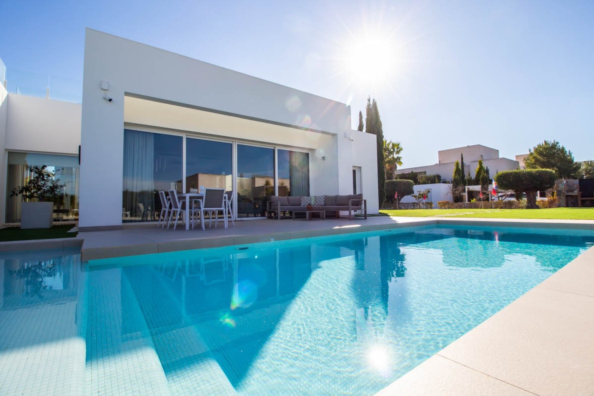 Resale - Villa -
Orihuela - Las Colinas golf