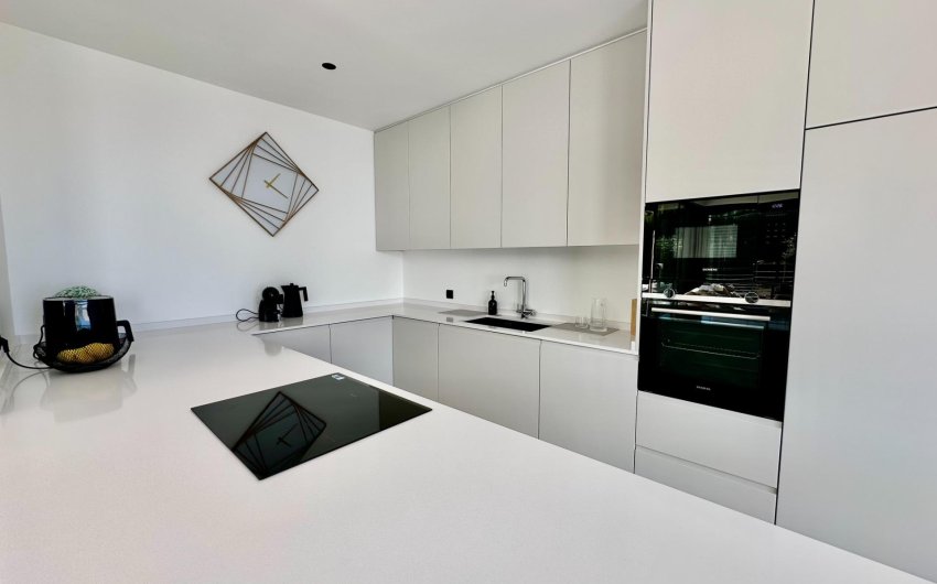 Resale - Villa -
Orihuela - Las Colinas Golf