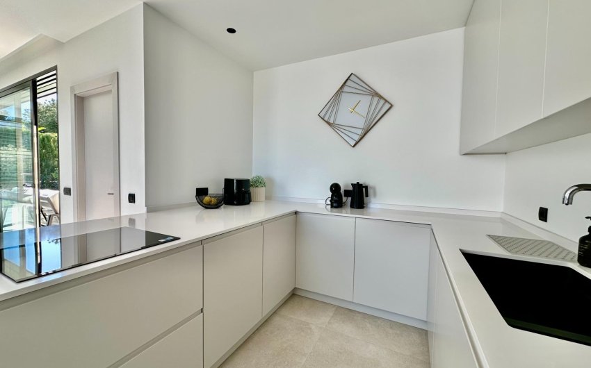 Resale - Villa -
Orihuela - Las Colinas Golf