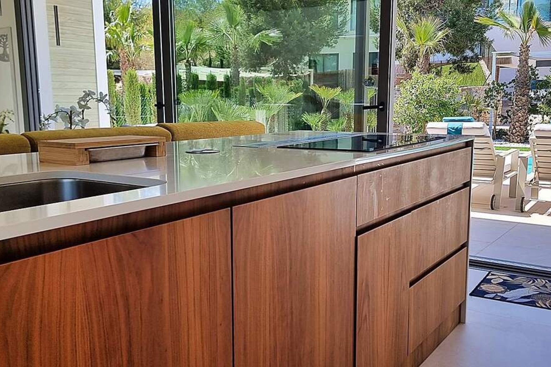 Resale - Villa -
Orihuela - Las Colinas Golf