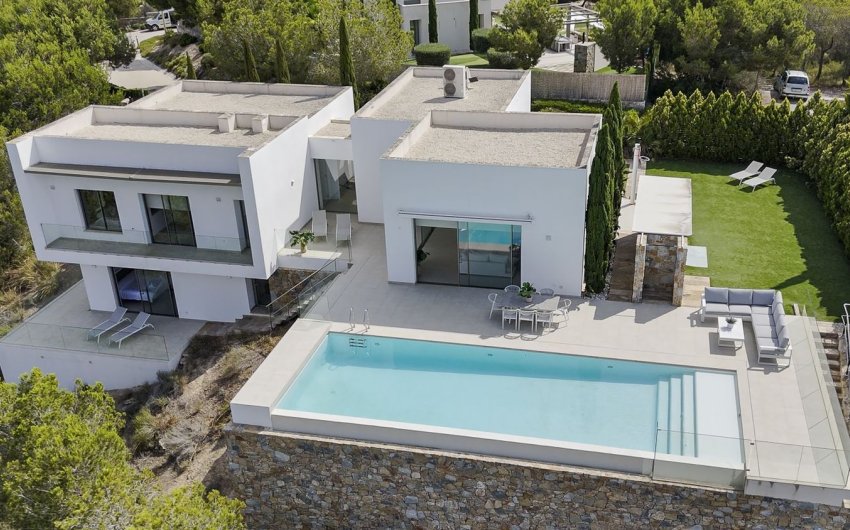 Resale - Villa -
Orihuela - Las Colinas Golf