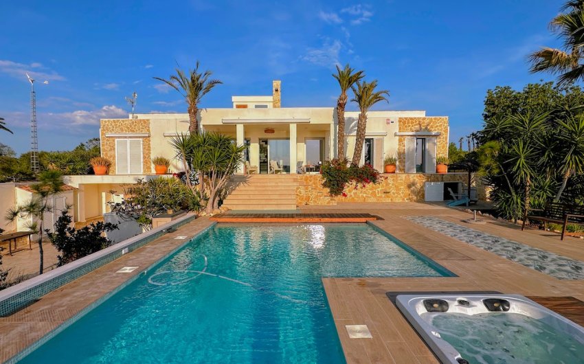 Resale - Villa -
Orihuela - Torremendo