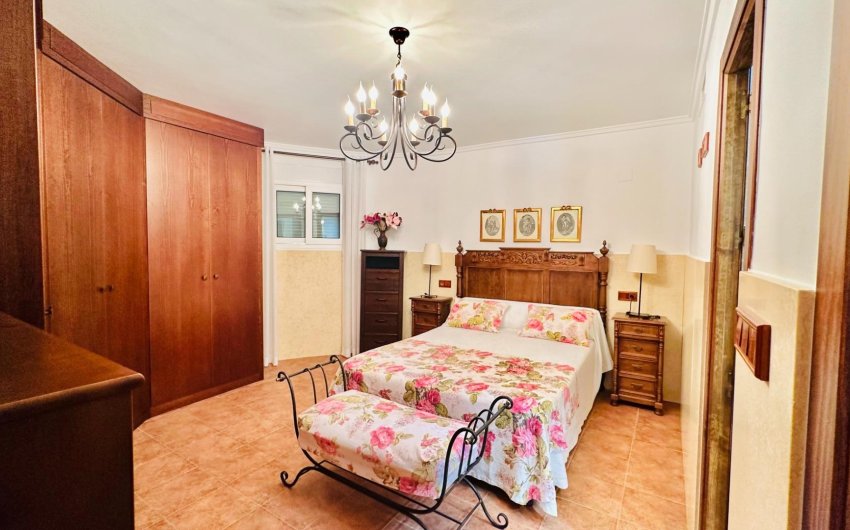 Resale - Villa -
Orihuela - Urb. Montepinar
