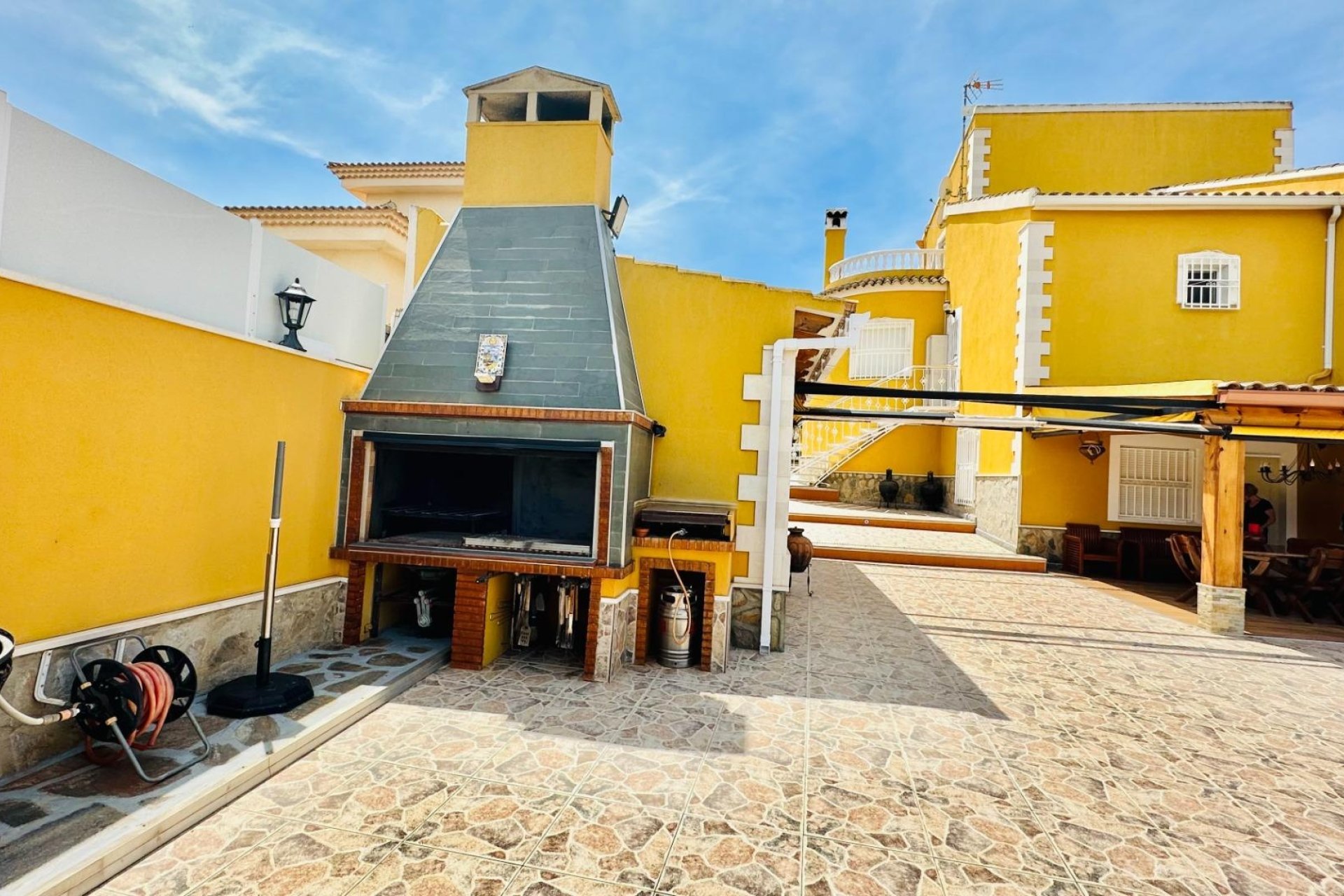 Resale - Villa -
Orihuela - Urb. Montepinar