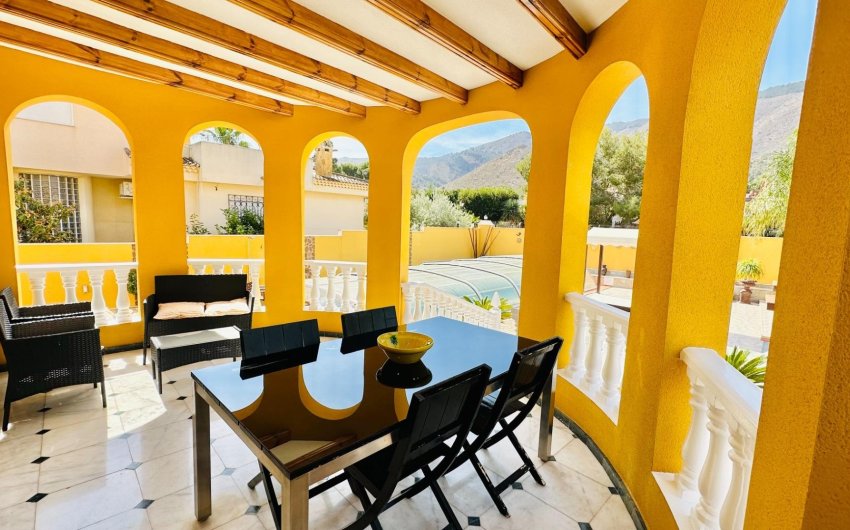 Resale - Villa -
Orihuela - Urb. Montepinar