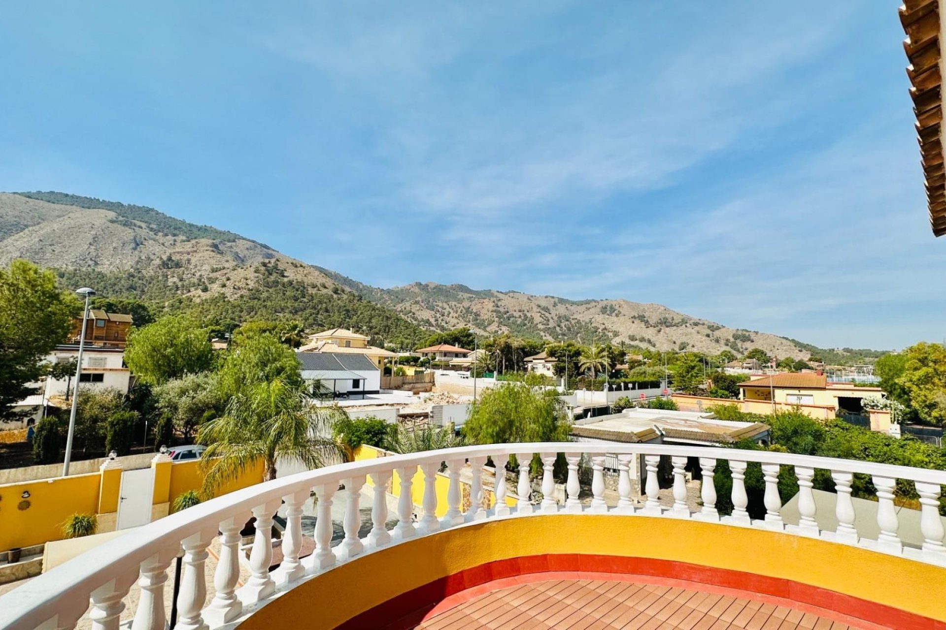 Resale - Villa -
Orihuela - Urb. Montepinar