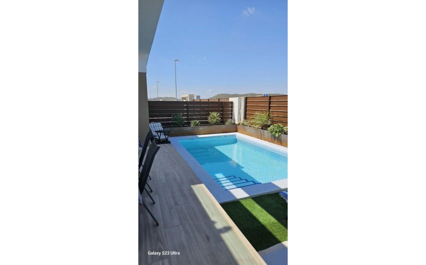 Resale - Villa -
Orihuela - Vistabella