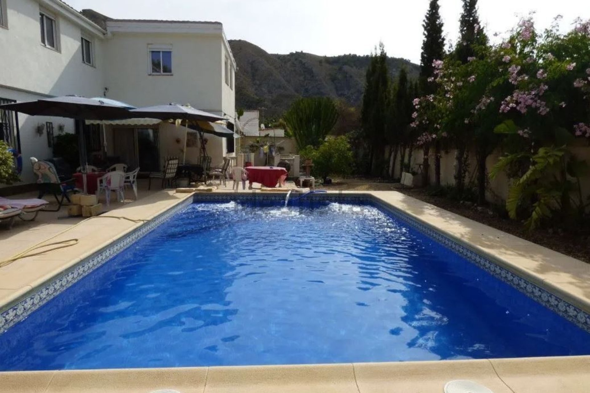 Resale - Villa -
Orxeta - Costa Blanca