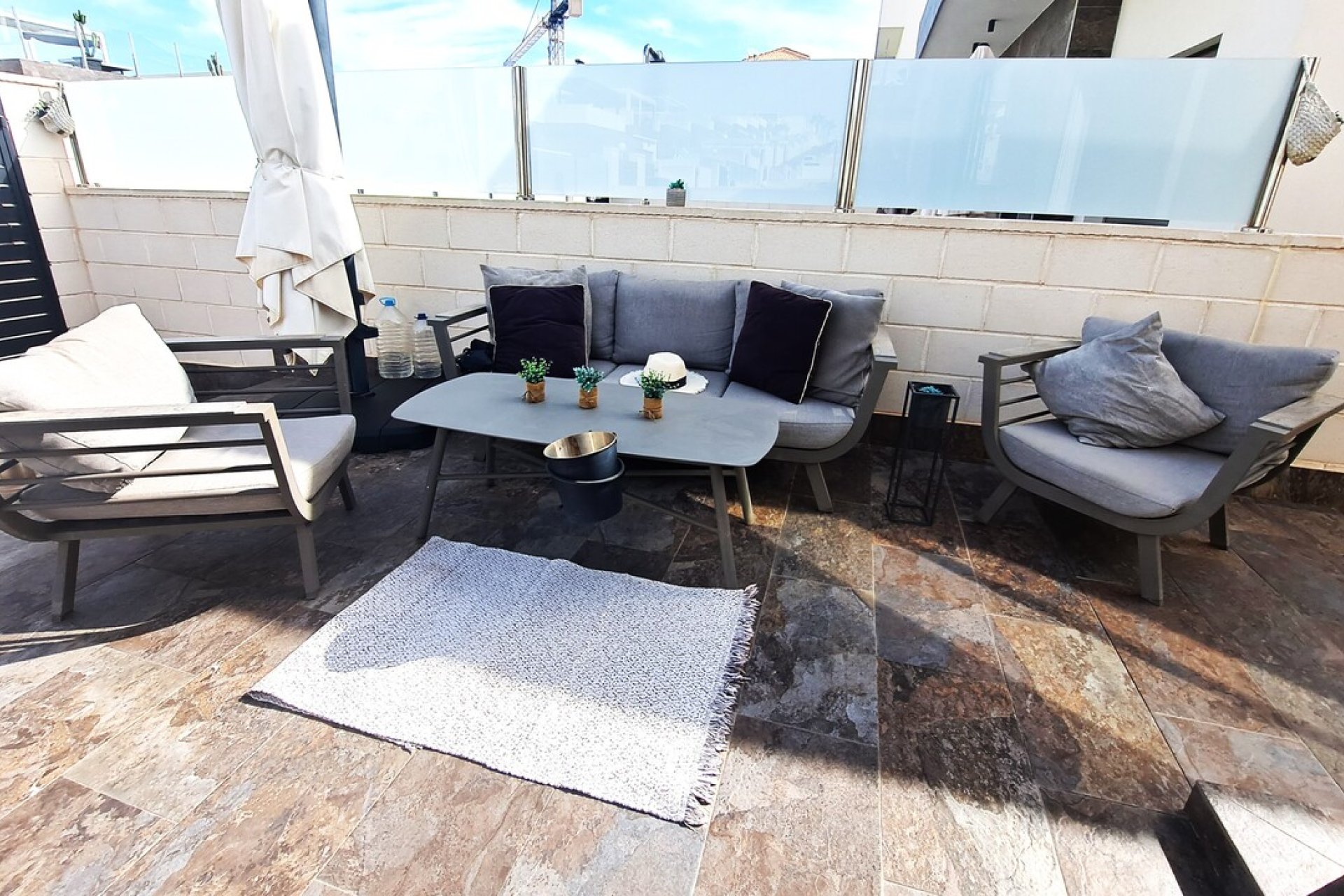 Resale - Villa -
Pau 26 - Villamartin