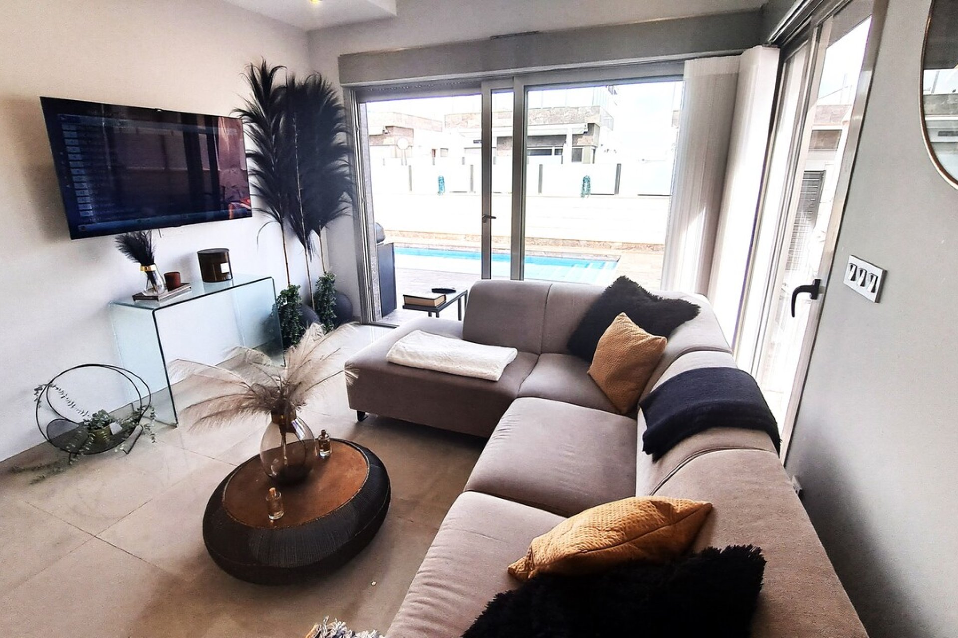 Resale - Villa -
Pau 26 - Villamartin