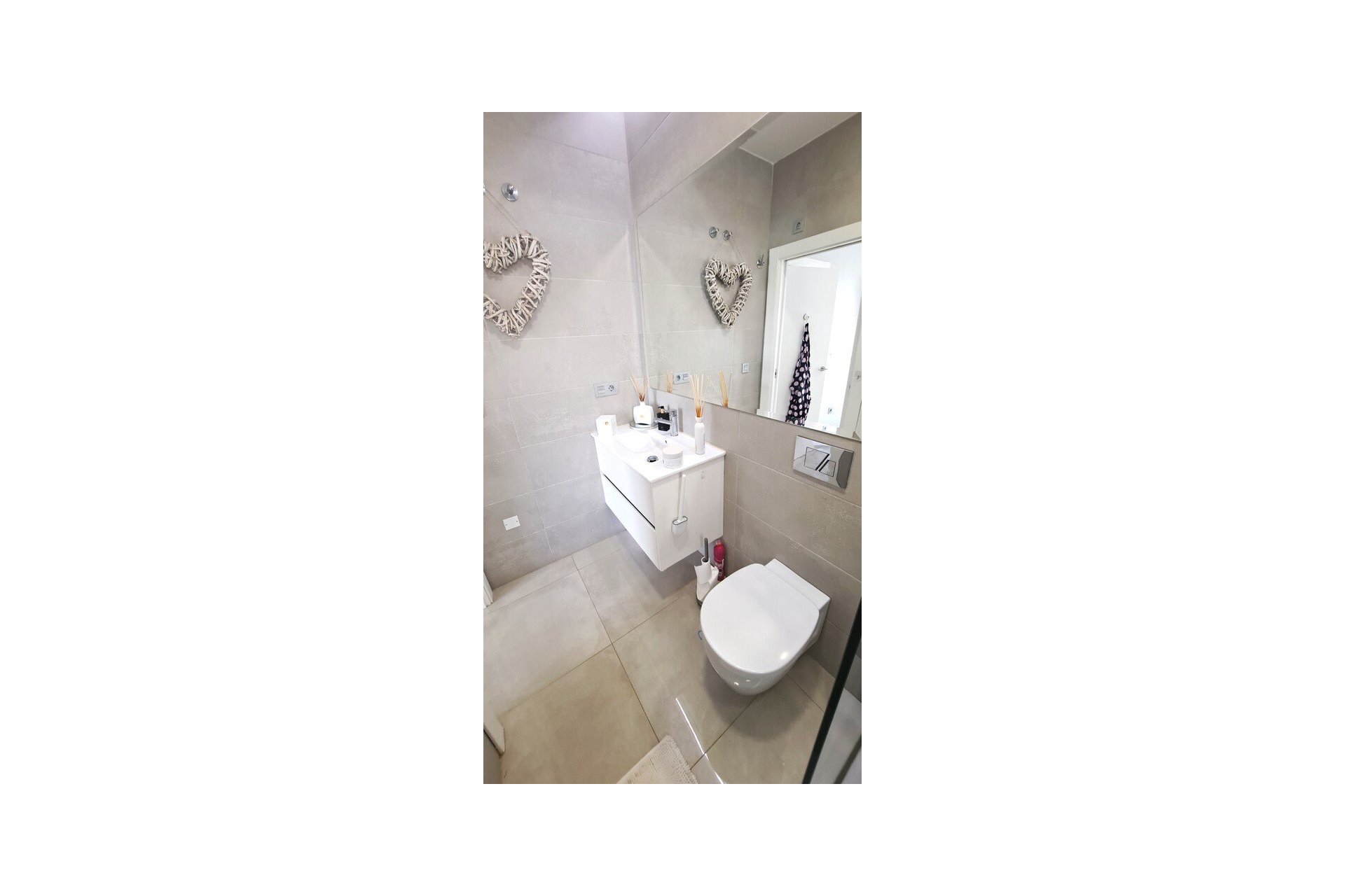 Resale - Villa -
Pau 26 - Villamartin