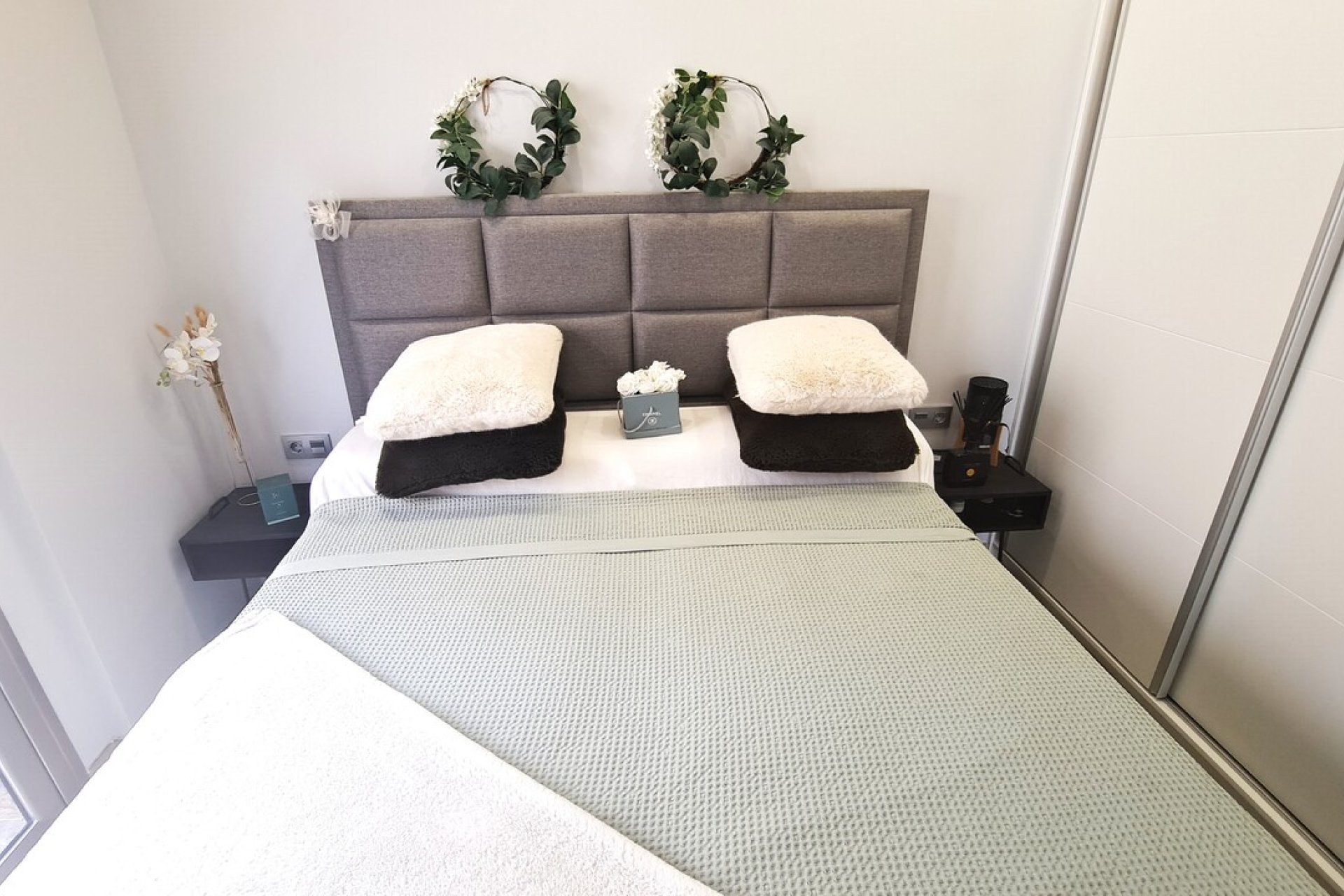 Resale - Villa -
Pau 26 - Villamartin