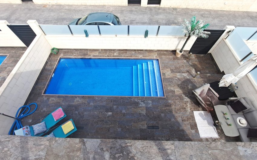 Resale - Villa -
Pau 26 - Villamartin