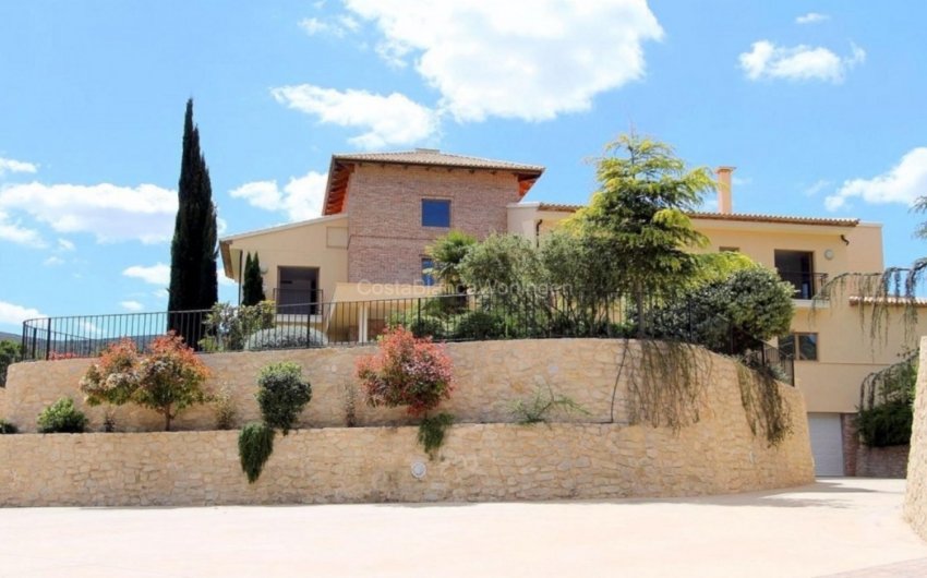 Resale - Villa -
Penáguila